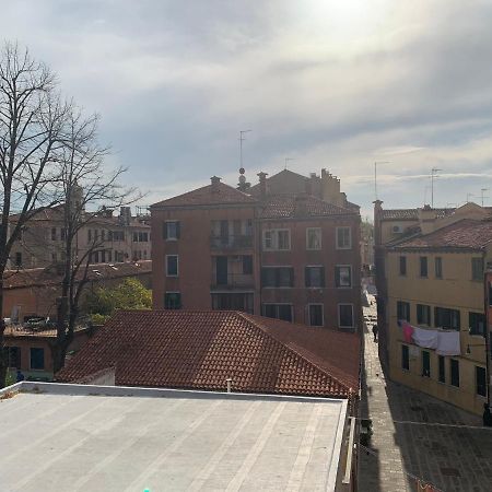 In The Centre - Giardini Biennale Apartment Venice Exterior photo